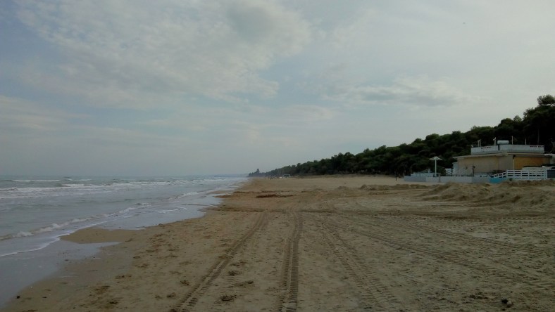 pineto beach deserted